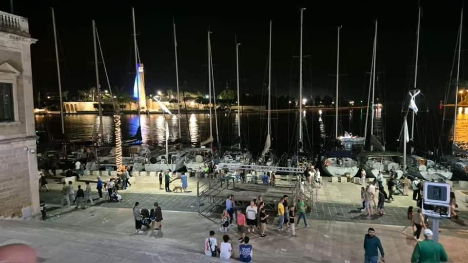 Villa Centro Storico Mare Fuori Bríndisi Exterior foto